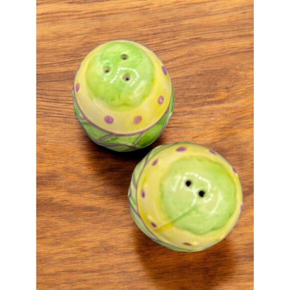 Easter Egg Shape Salt and Pepper Shakers 2 1/2" unused - Picture 4 of 5